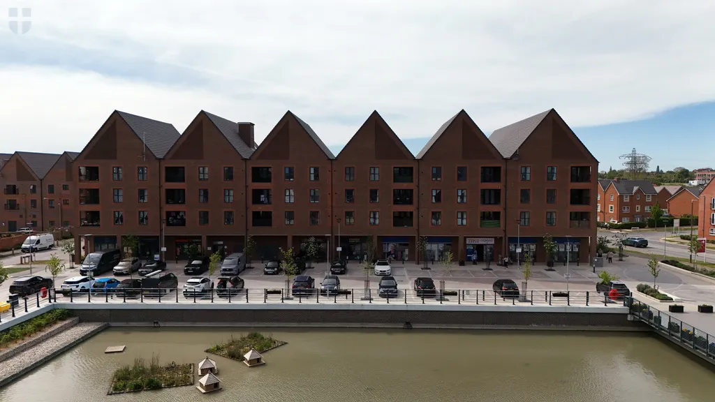 Kingsbrook Basin, Kingsbrook, Aylesbury, HP22 7EP, photo 12