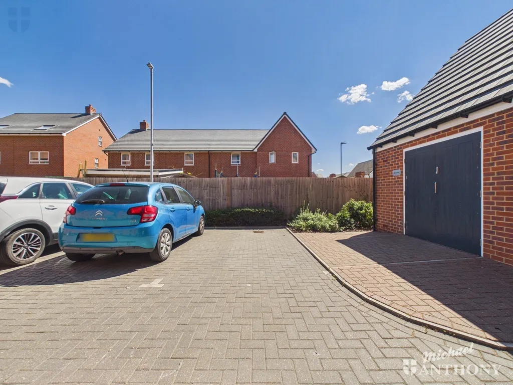 Kingsbrook Basin, Kingsbrook, Aylesbury, HP22 7EP, photo 11