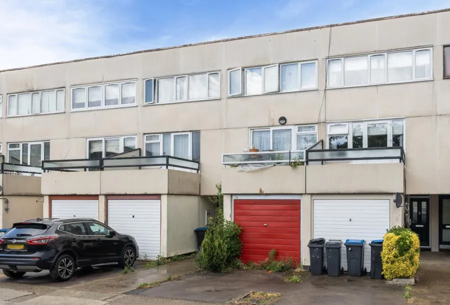 3 bed house for sale, Illingworth Close, Mitcham, CR4