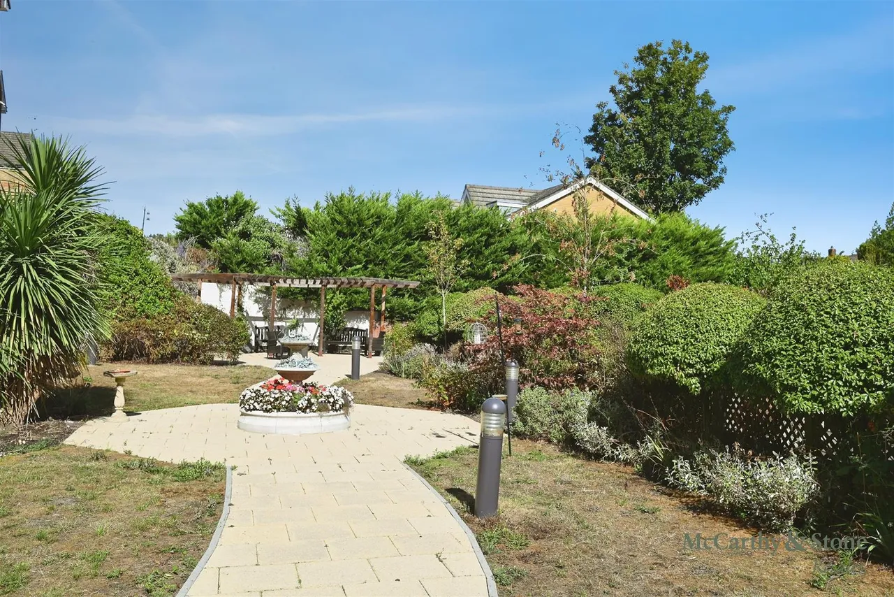 St. Lukes Road, Maidenhead, SL6, photo 10