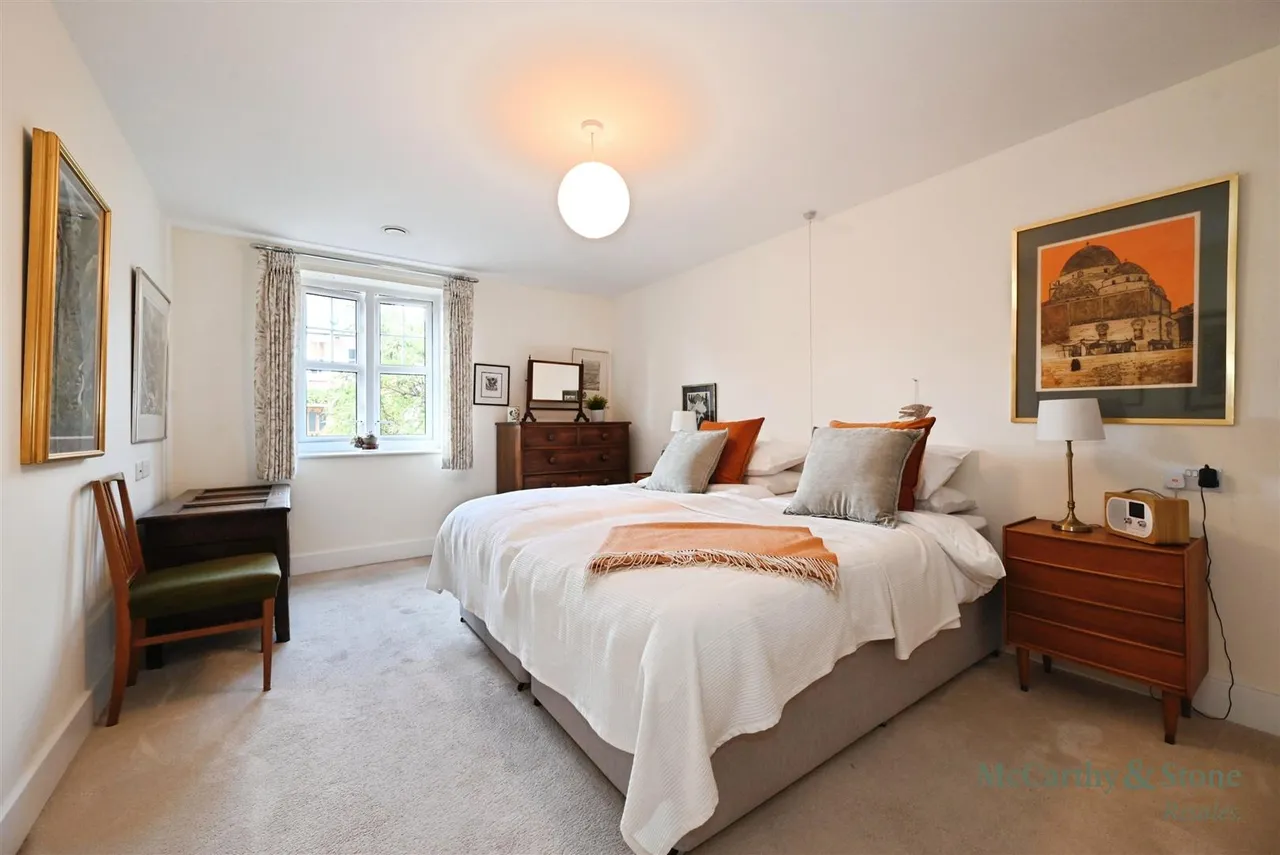 St. Lukes Road, Maidenhead, SL6, photo 5