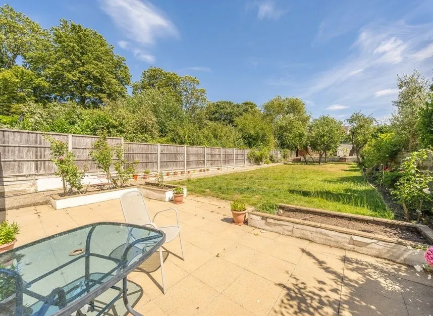 Christian Fields, Streatham, SW16, photo 7