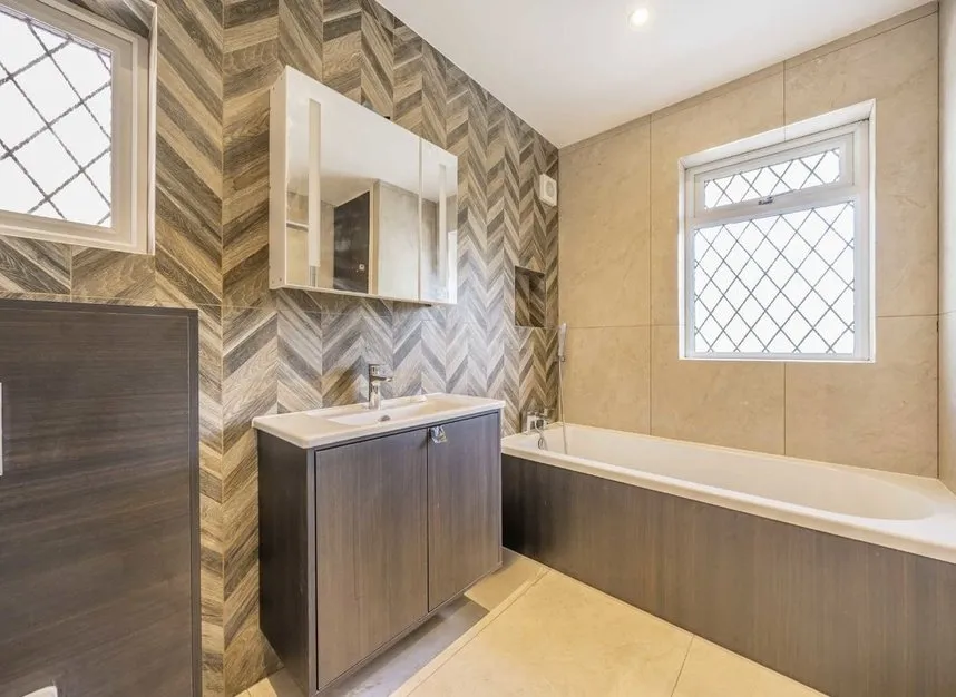 Christian Fields, Streatham, SW16, photo 6