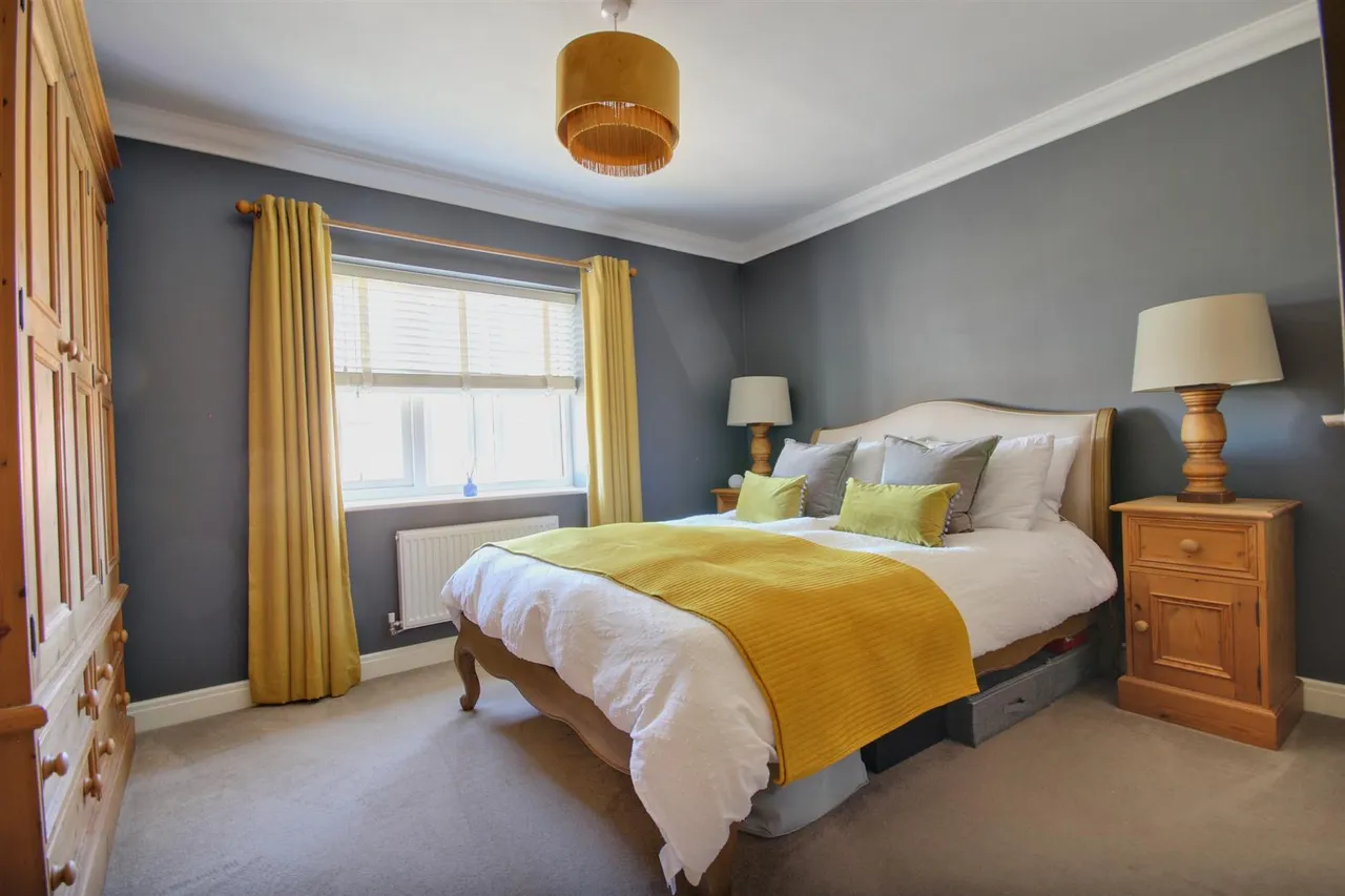 Farrier Close, Kingswood, Hull, photo 9