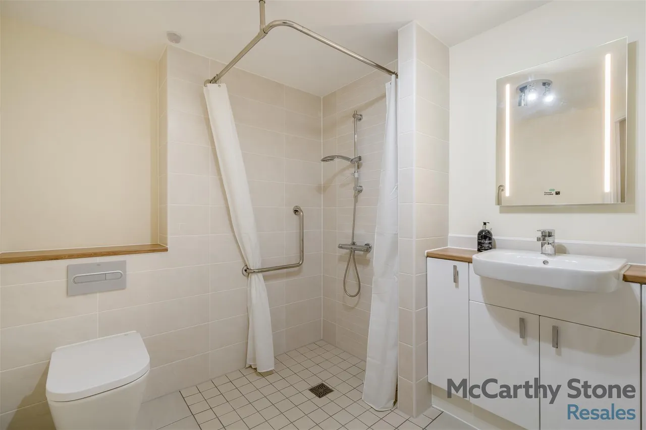 Burlington Gardens, Leyland, PR25, photo 10