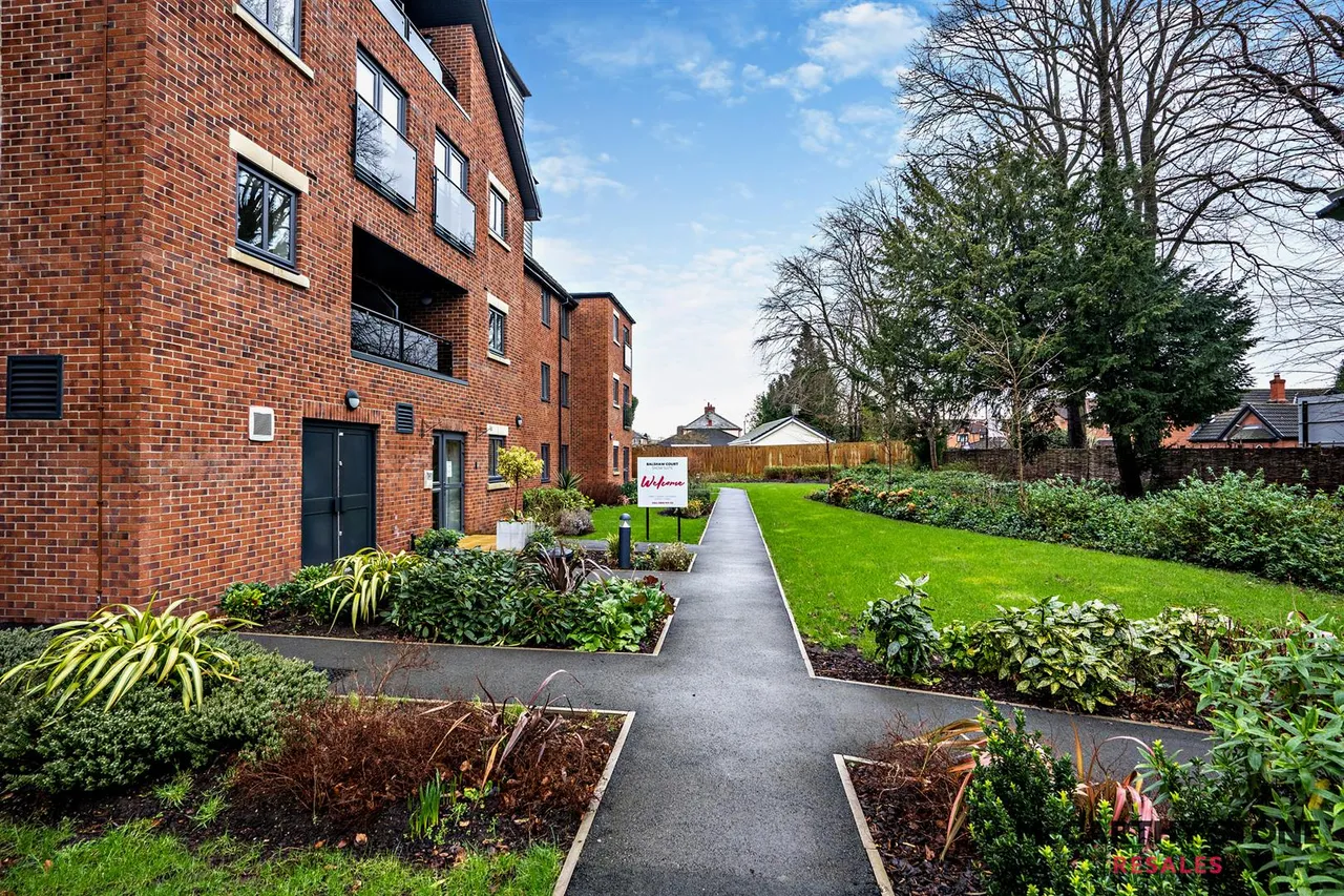 Burlington Gardens, Leyland, PR25, photo 17