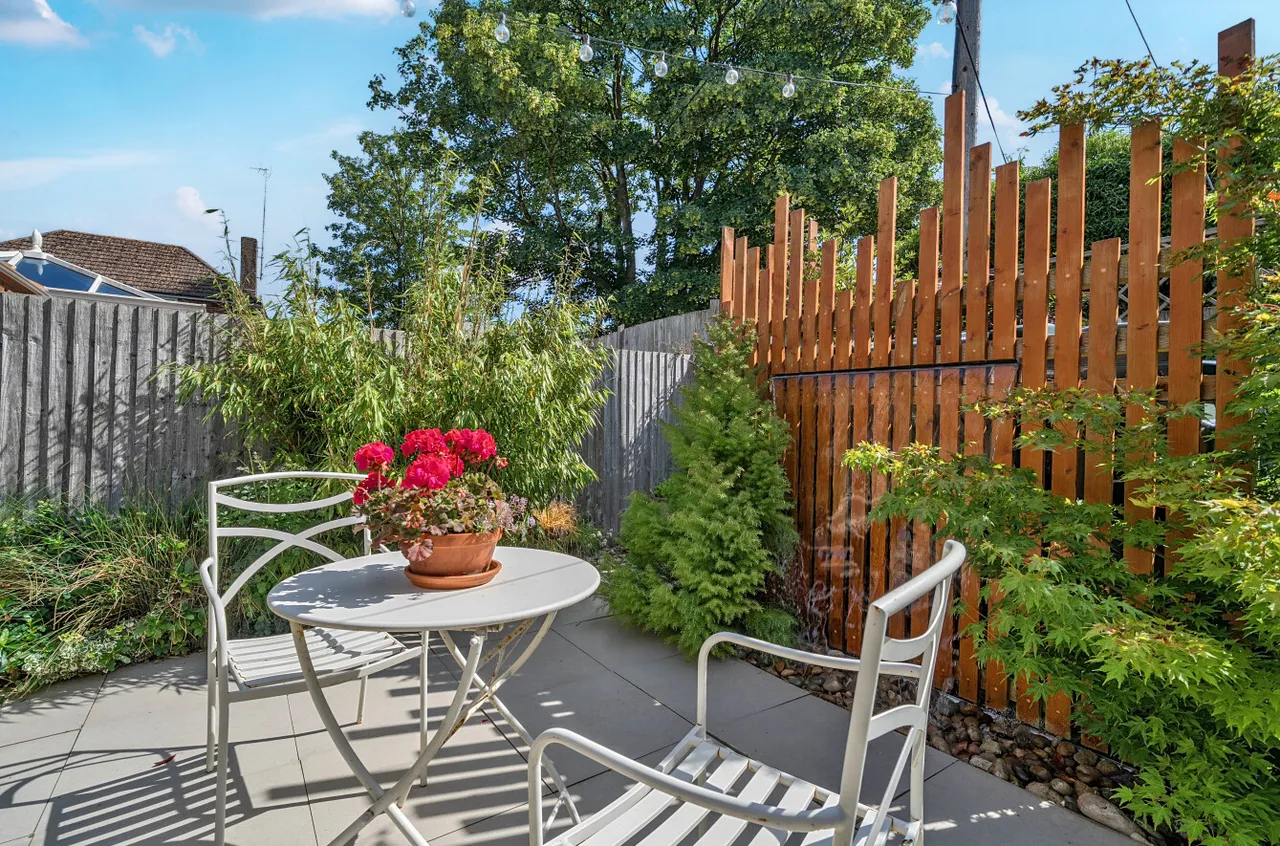 Farriers Close, Preston Candover, RG25, photo 12