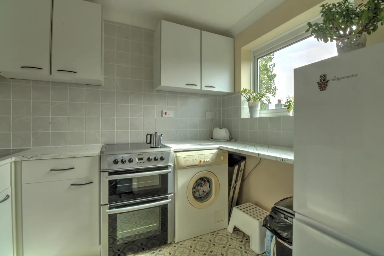 Byron Road, Worthing, BN11, photo 3