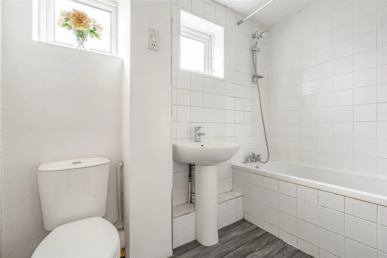 Buntings Crescent, Burwell, CB25, photo 17