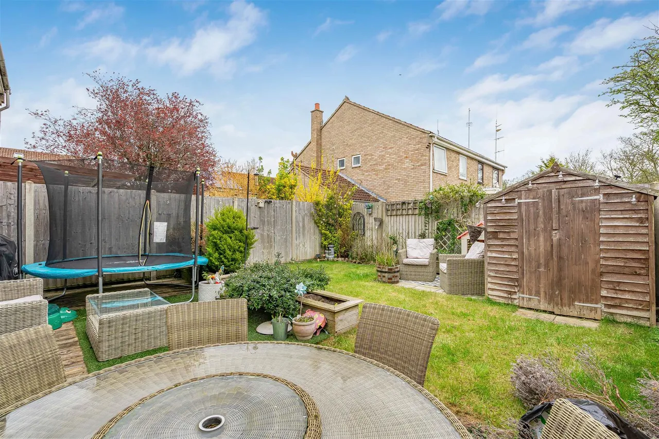 Buntings Crescent, Burwell, CB25, photo 4