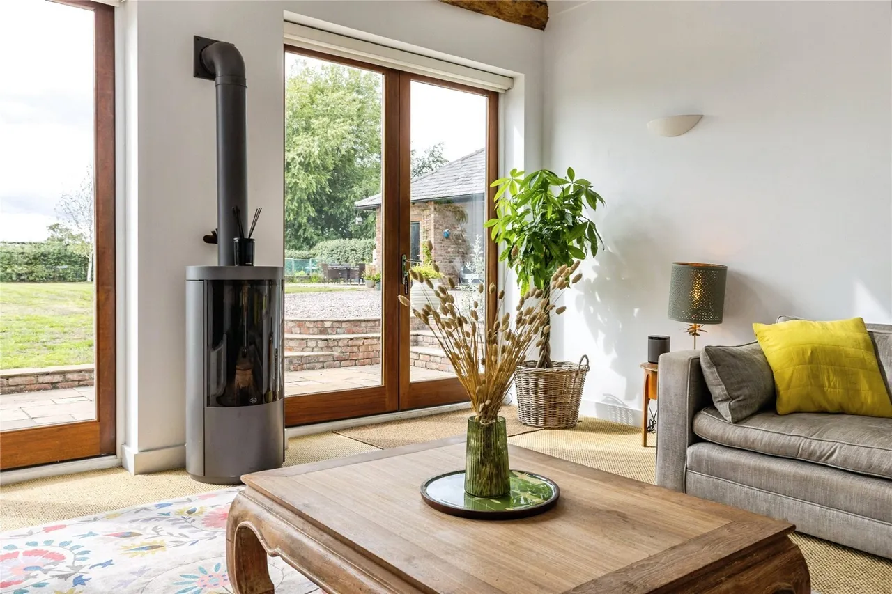 Wrexham Road, Holt, LL13, photo 15