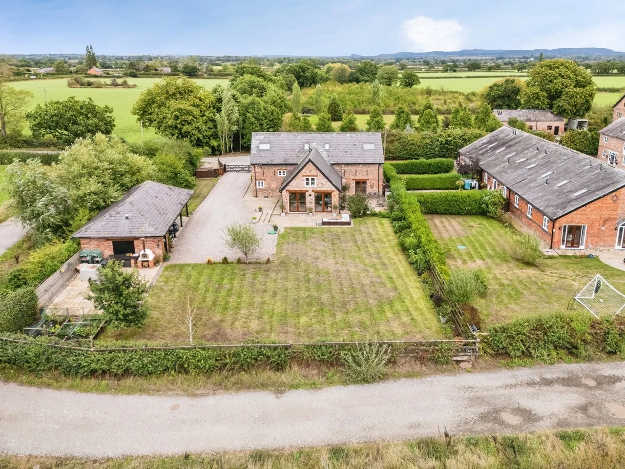 Wrexham Road, Holt, LL13, photo 37
