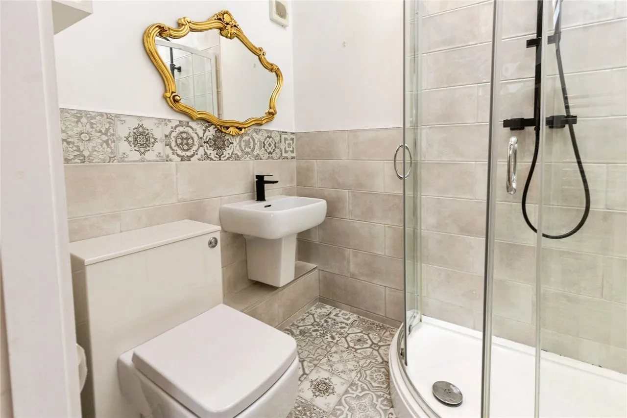 Wrexham Road, Holt, LL13, photo 25