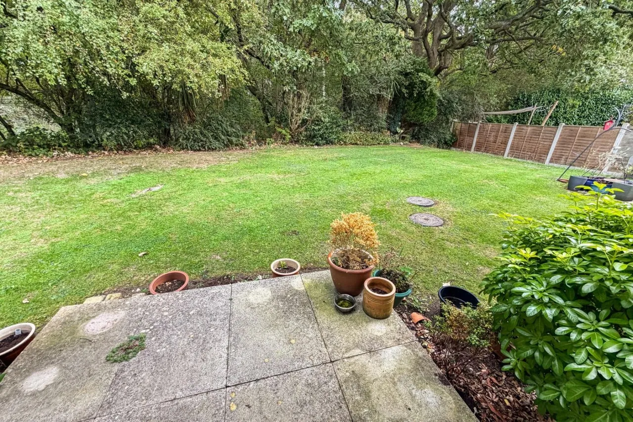 Oakdene Drive, Alwoodley, LS17, photo 10