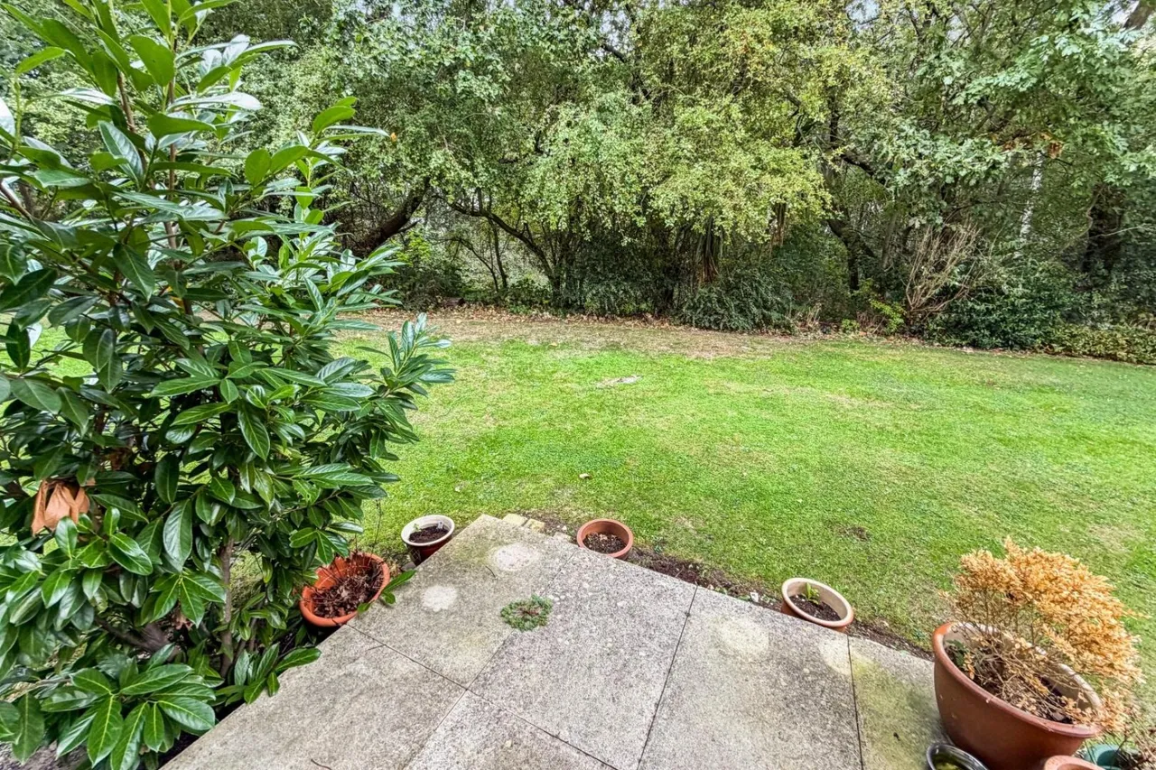Oakdene Drive, Alwoodley, LS17, photo 11