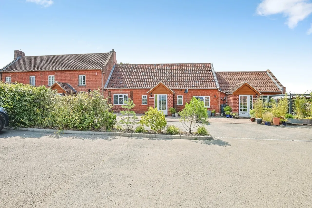 Bury Road, Hepworth, Diss, Suffolk, IP22, photo 15