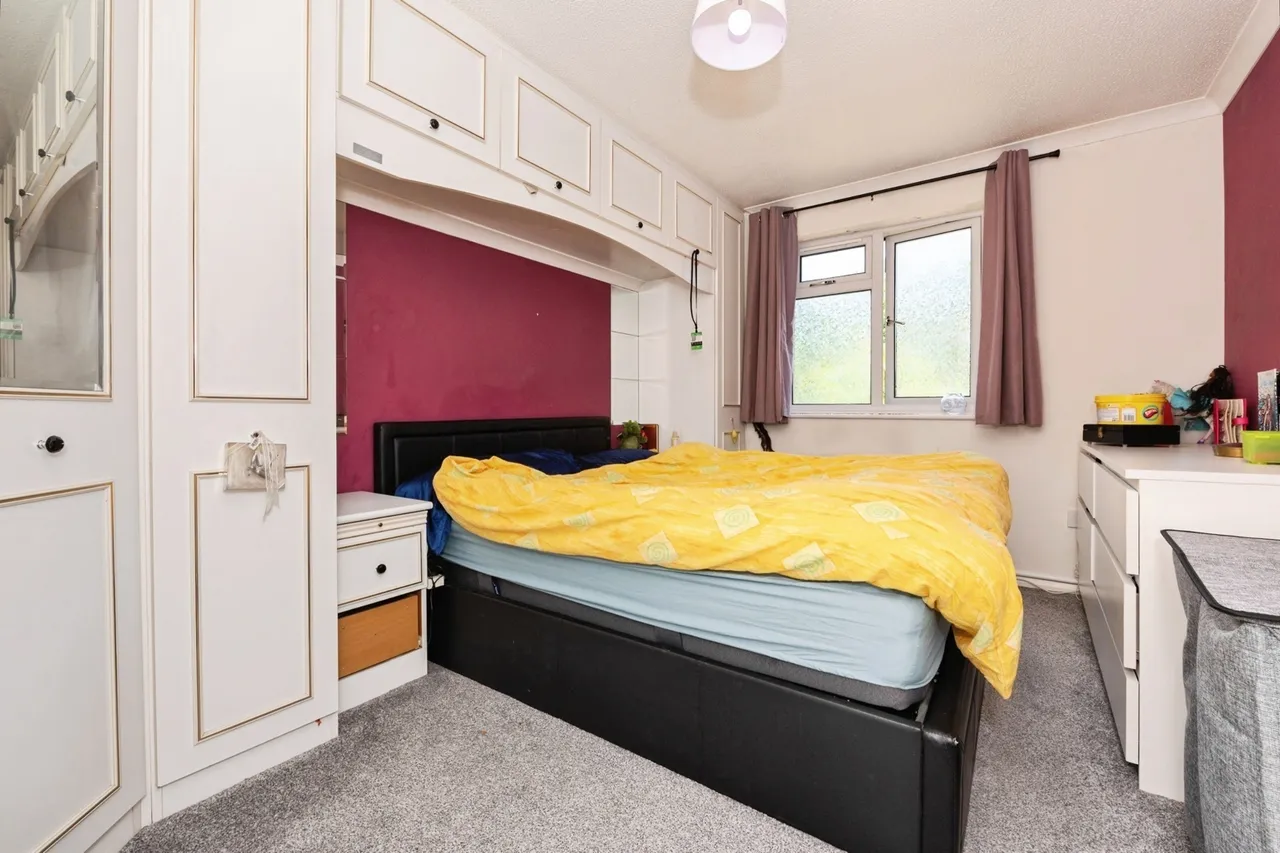 Linnet Way, PURFLEET-ON-THAMES, Essex, RM19, photo 4