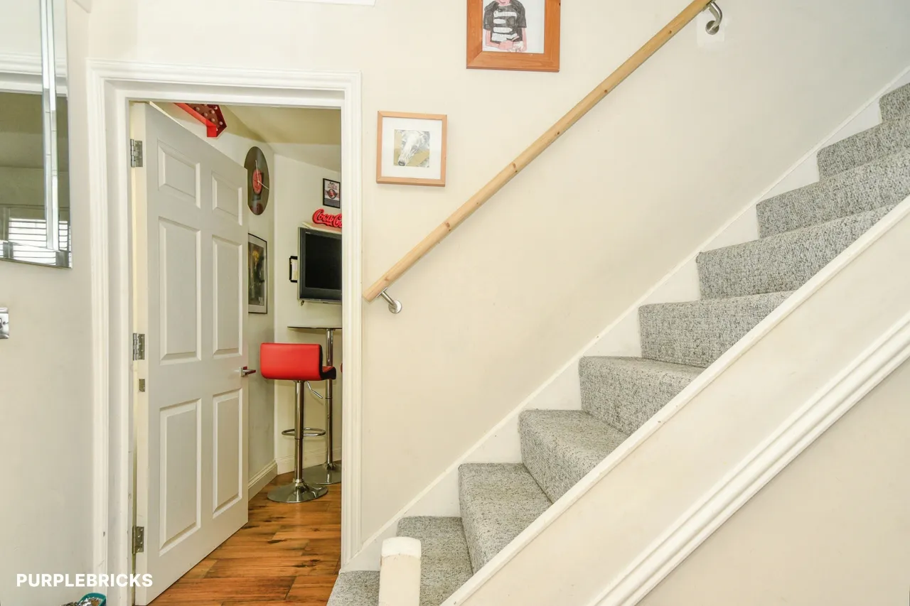 Redhouse Way, Swindon, SN25, photo 29