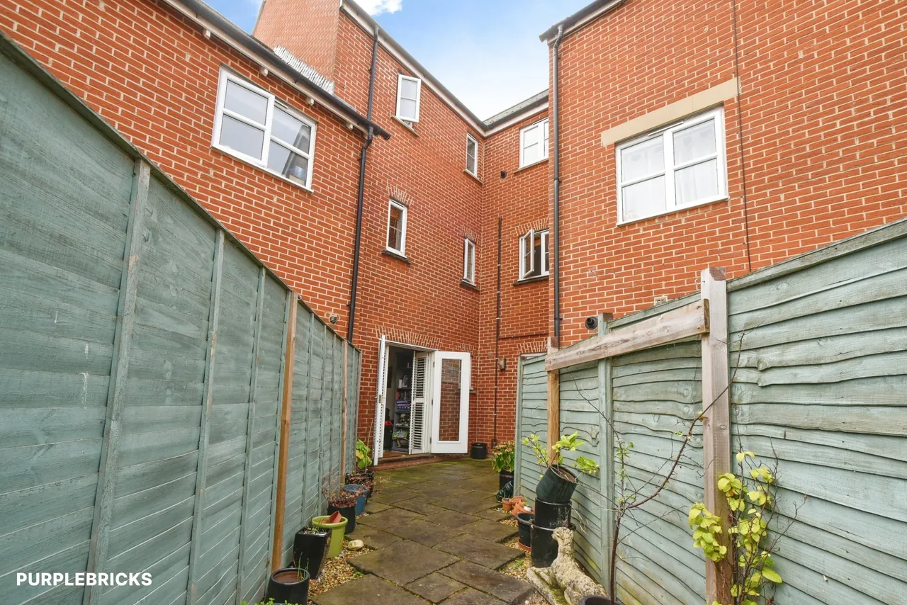 Redhouse Way, Swindon, SN25, photo 31