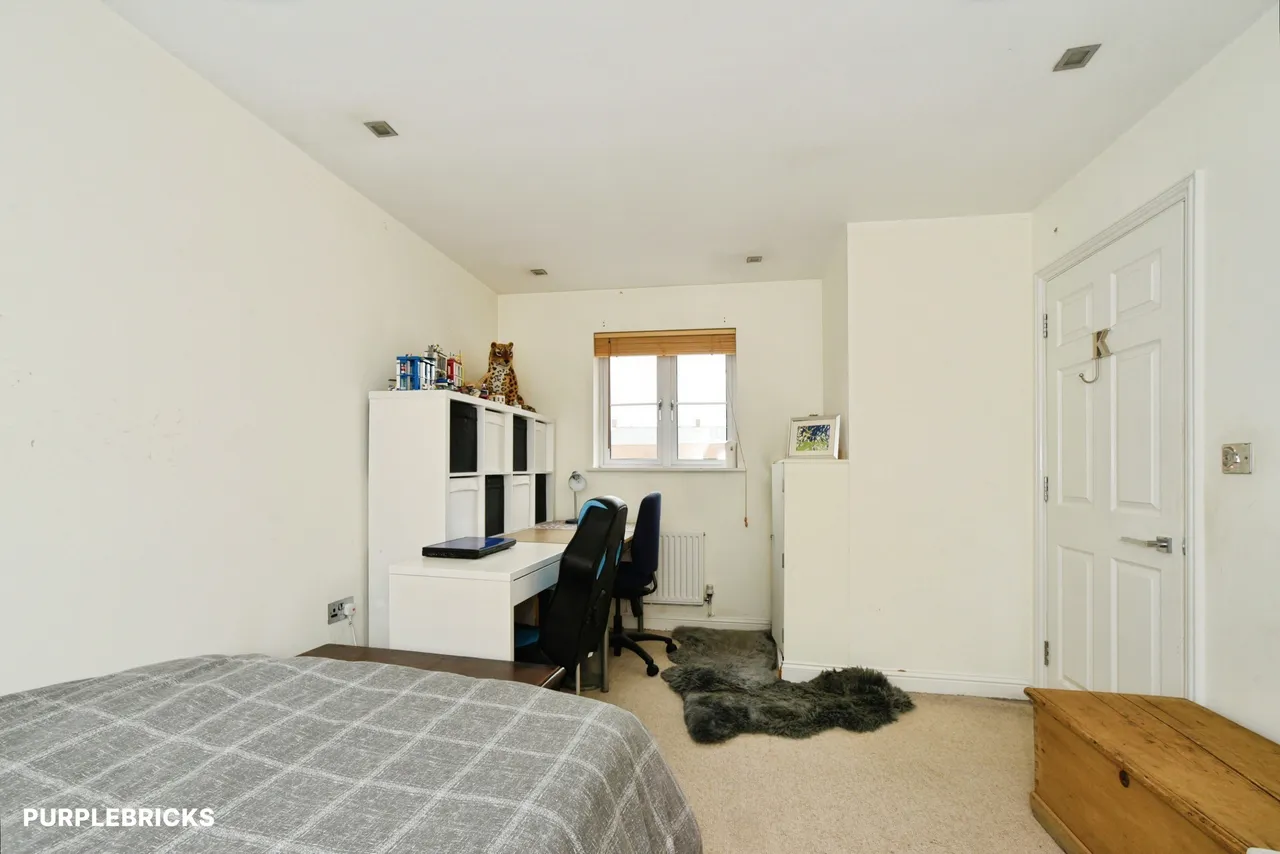 Redhouse Way, Swindon, SN25, photo 24