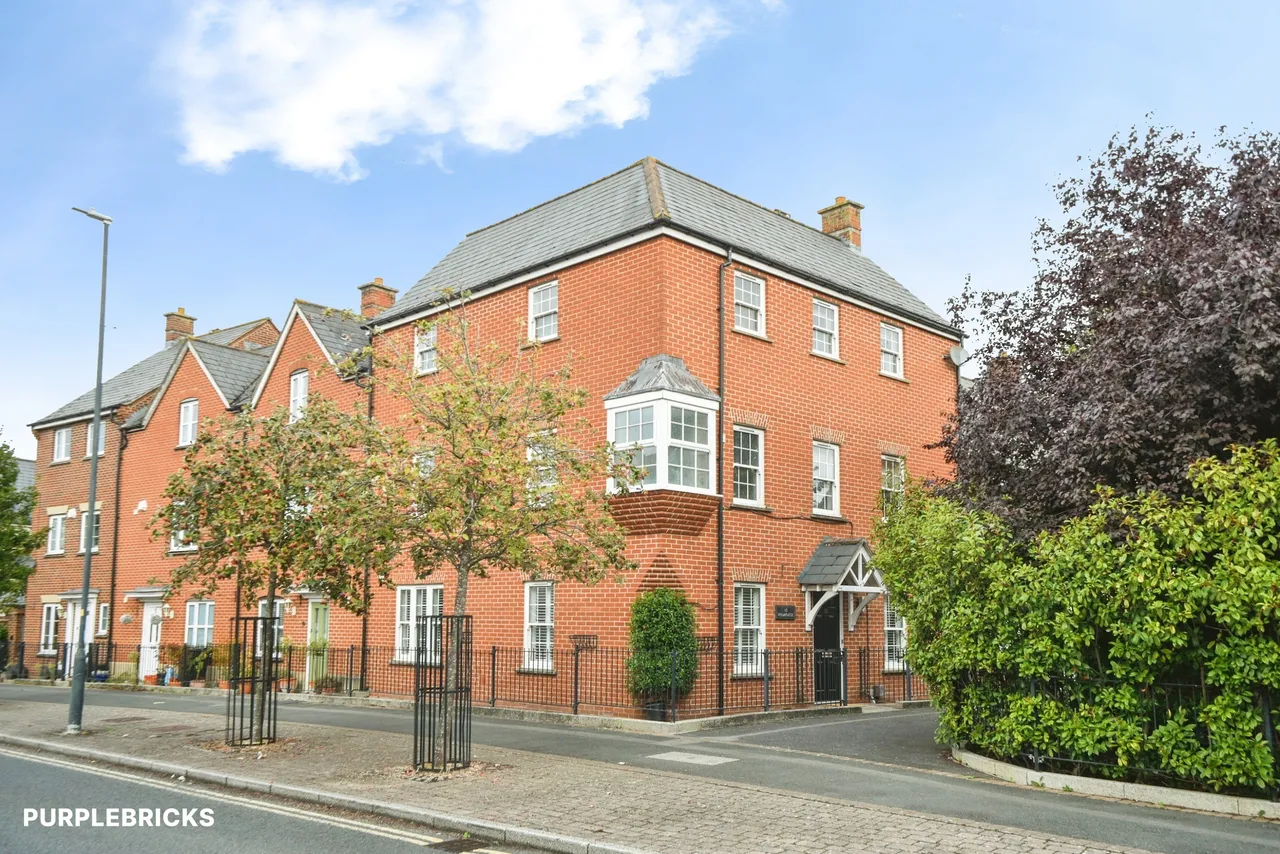 Redhouse Way, Swindon, SN25, photo 34