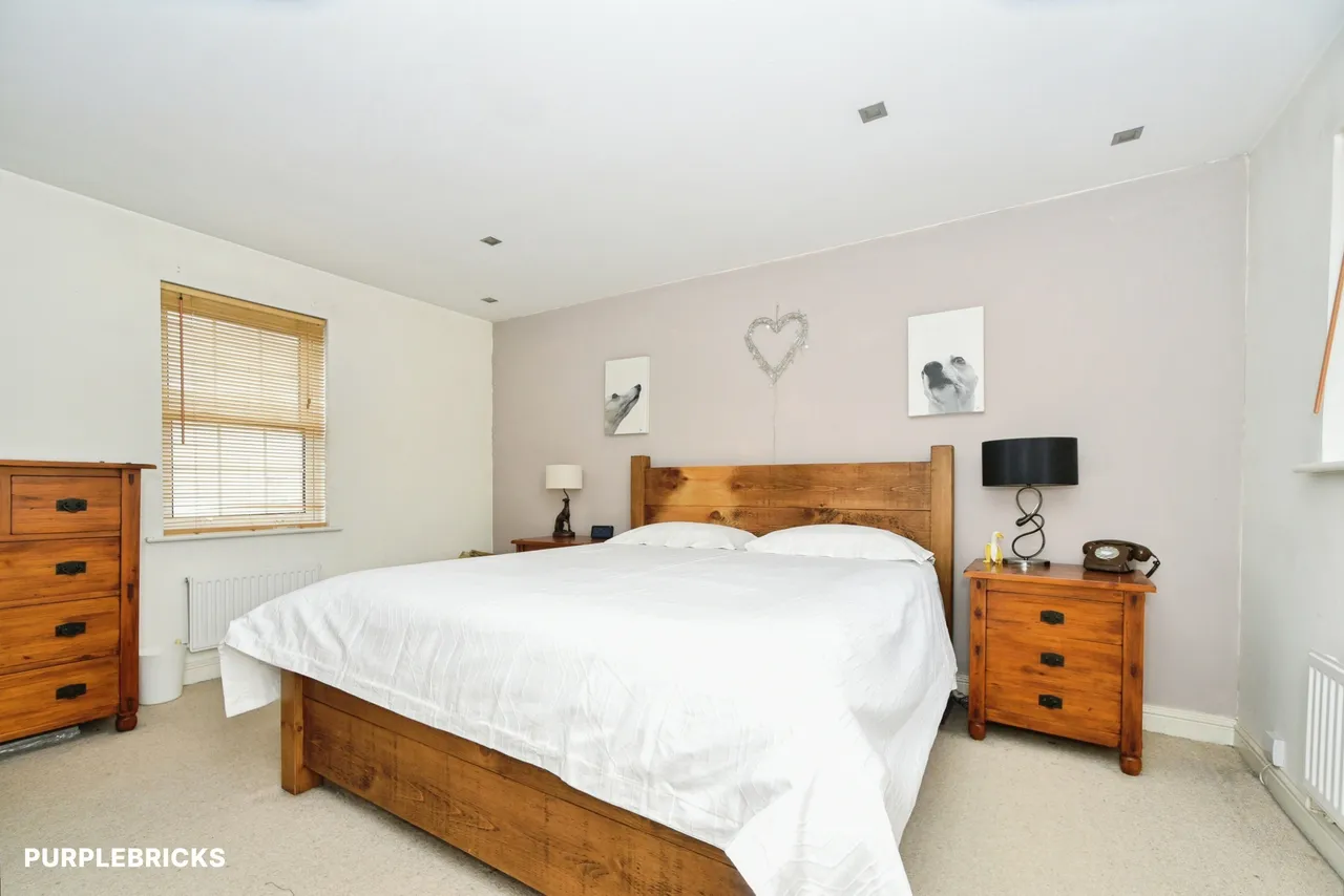Redhouse Way, Swindon, SN25, photo 14