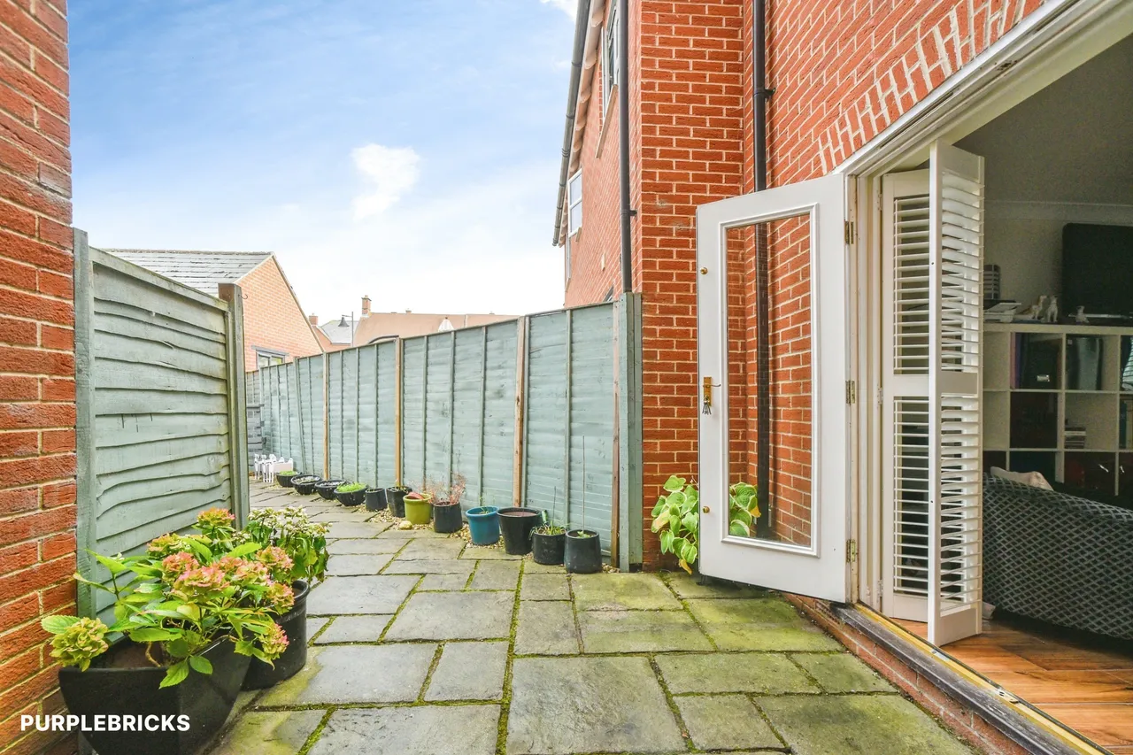 Redhouse Way, Swindon, SN25, photo 30