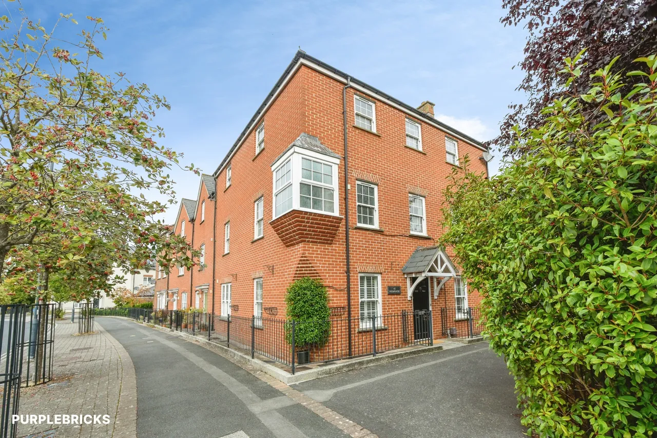 5 bed house for sale, Redhouse Way, Swindon, SN25