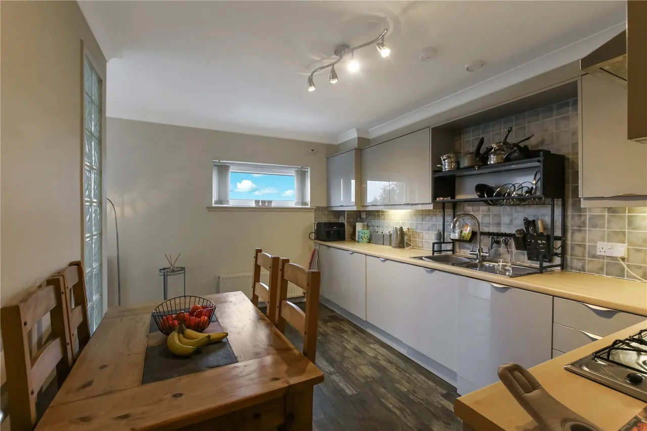 Campbell Close, Hamilton, ML3, photo 8