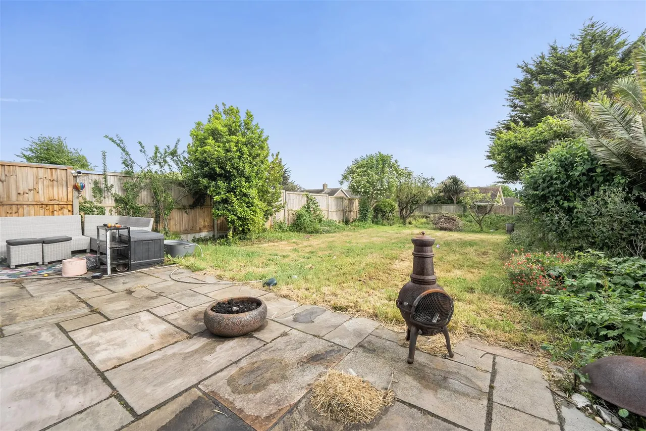 Brassey Avenue, Broadstairs, Kent, CT10 2DS, photo 14