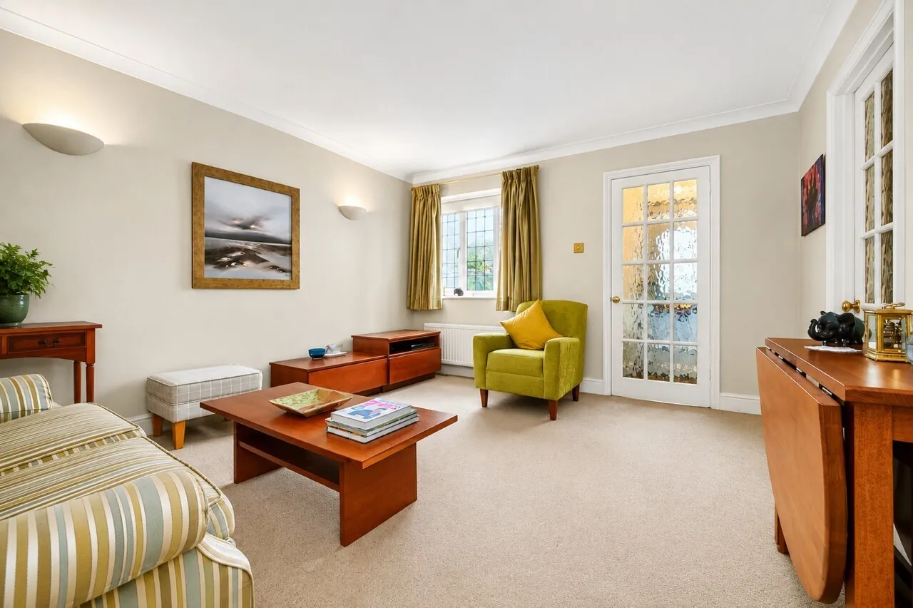 Grovebury Gardens, Park Street, St. Albans, photo 2