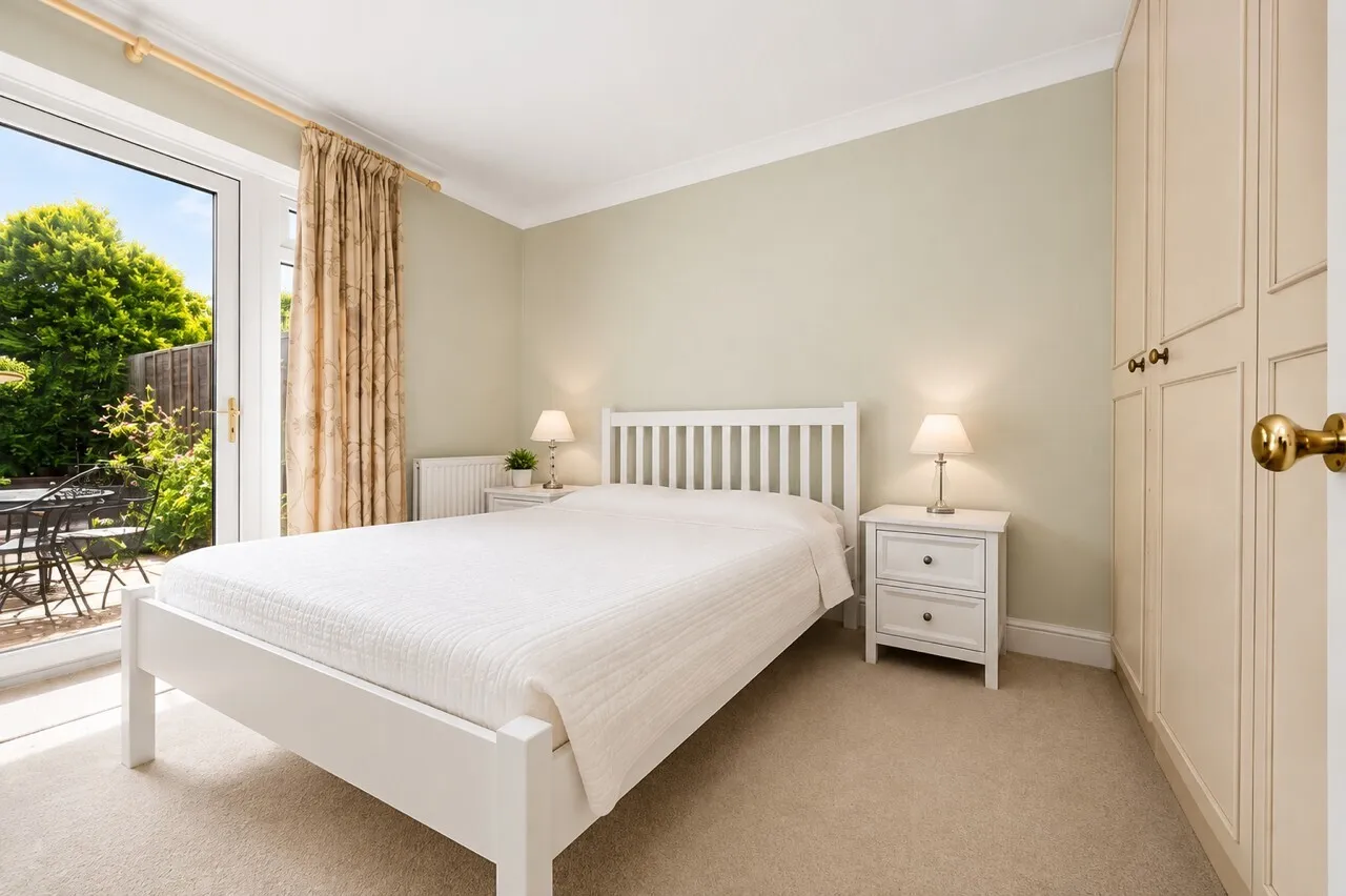 Grovebury Gardens, Park Street, St. Albans, photo 10