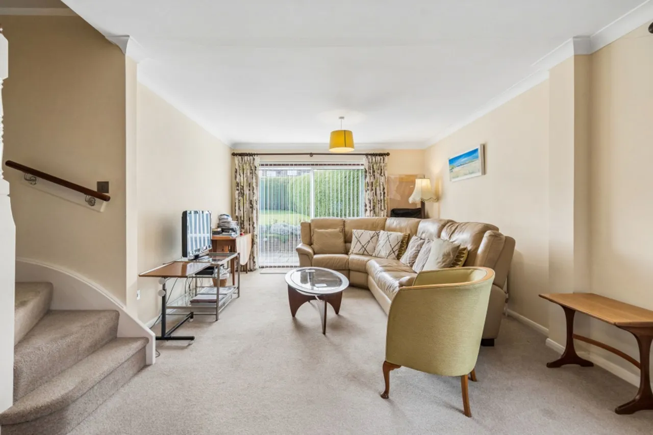 Warrendene Road, Hughenden Valley, HP14, photo 38