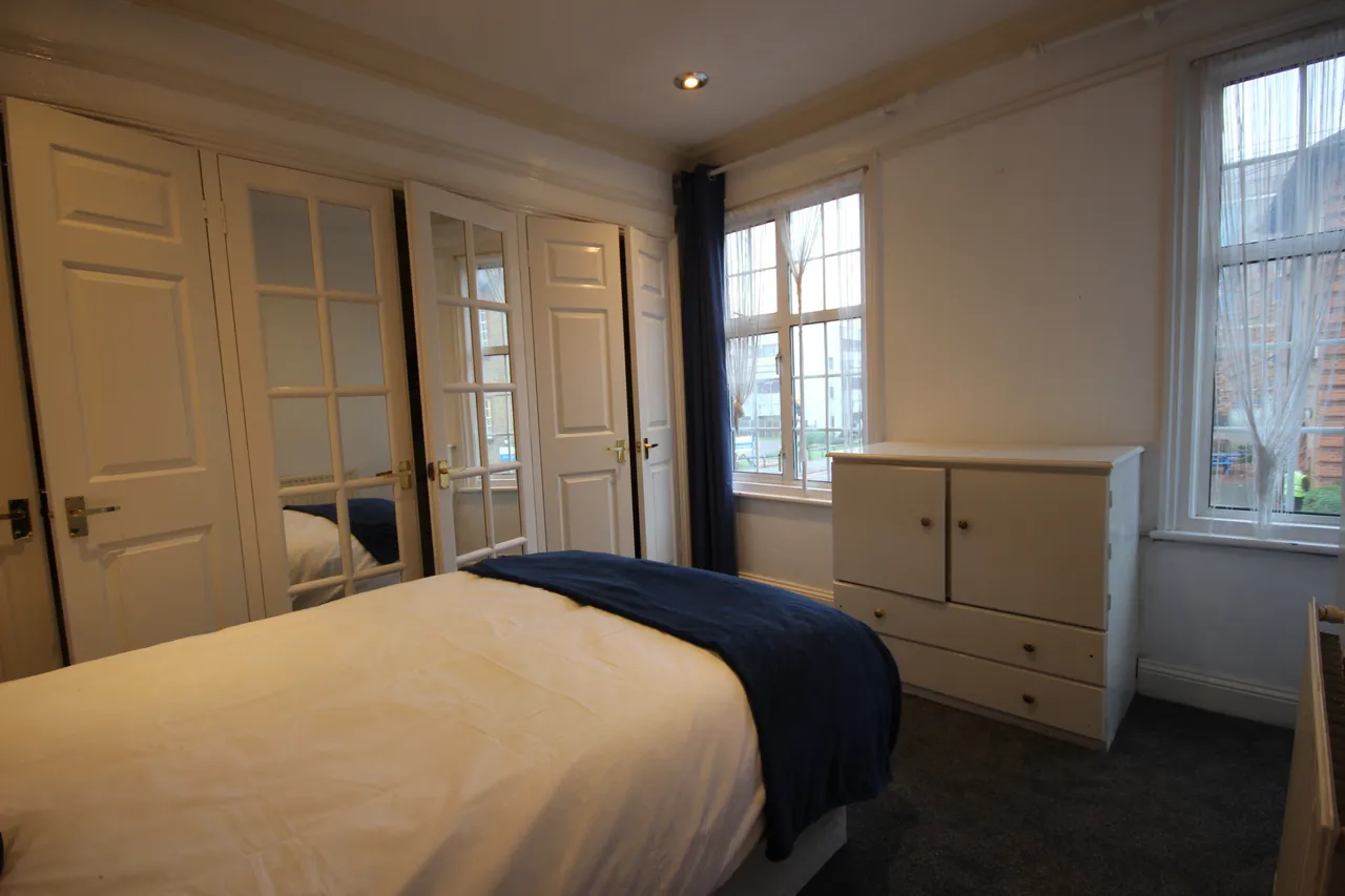 Vicarage Road, Watford, WD18, photo 4