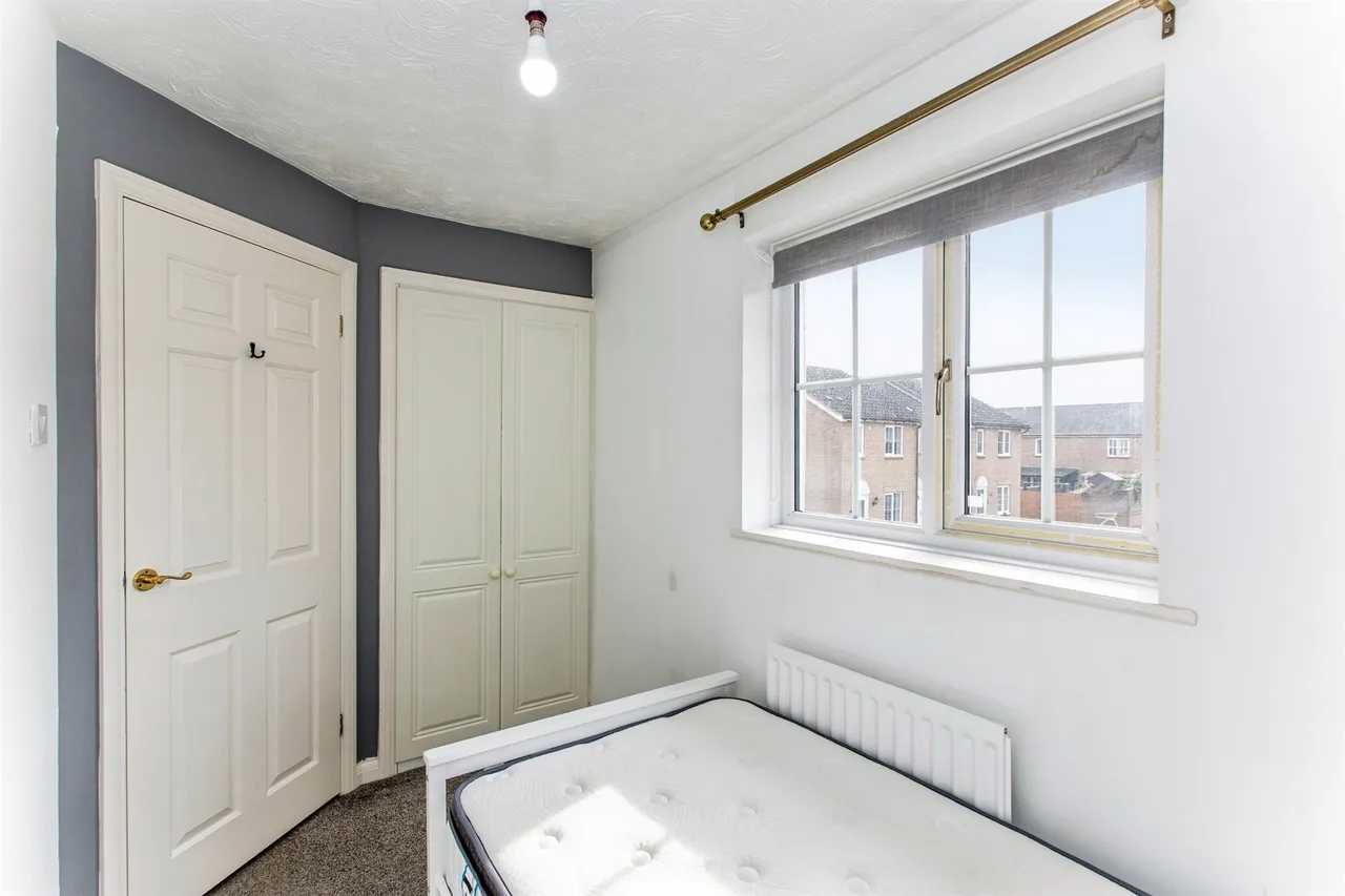 Chaffinch Walk, Great Cambourne, CB23, photo 13
