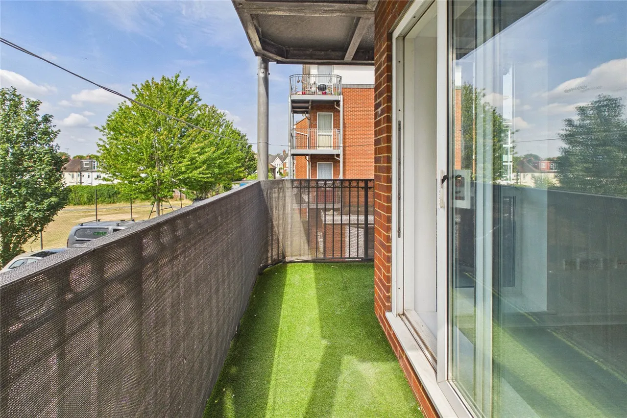 CurtisField Road, London, SW16, photo 5