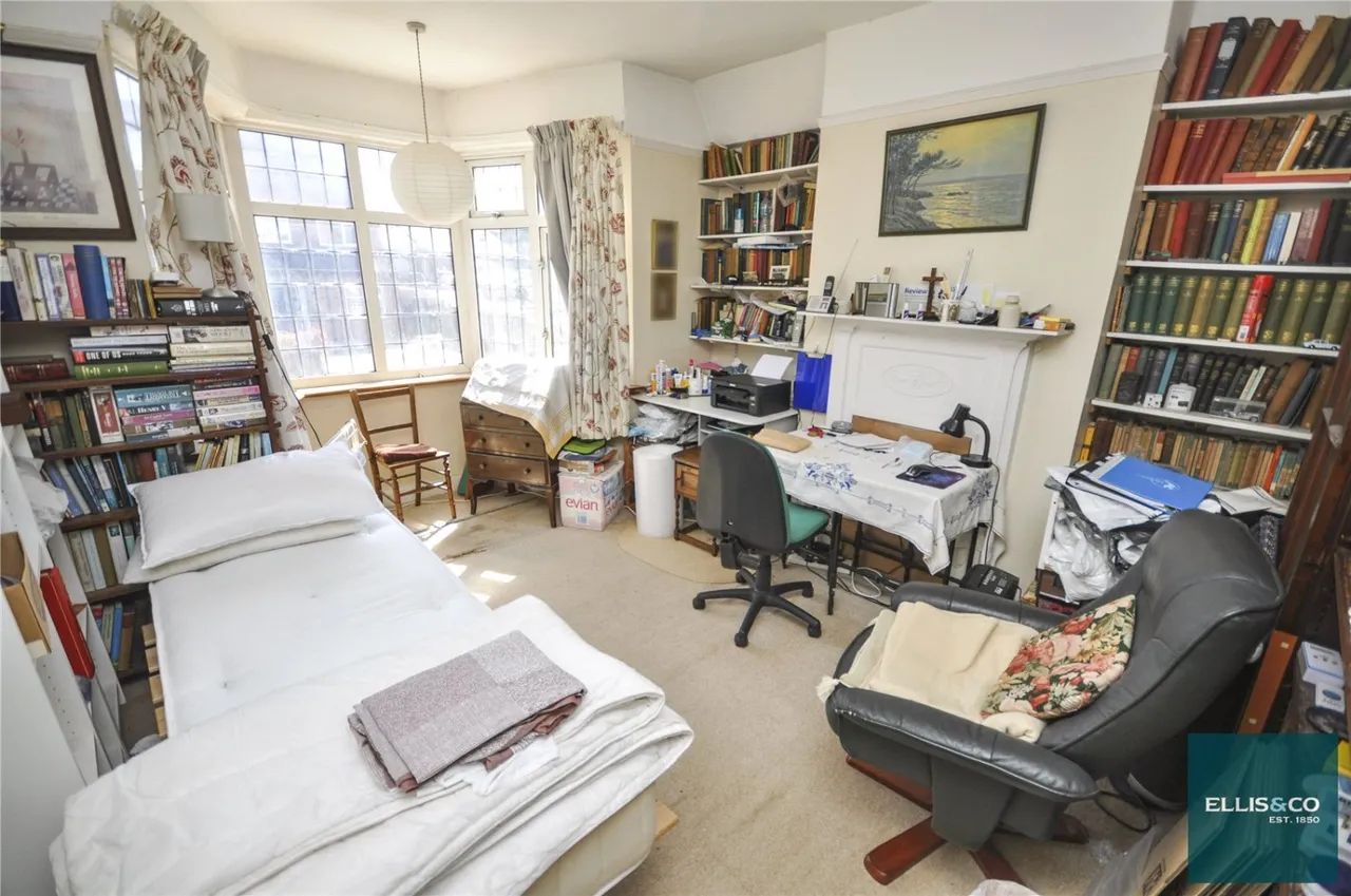 Lyndhurst Gardens, Finchley, N3, photo 11