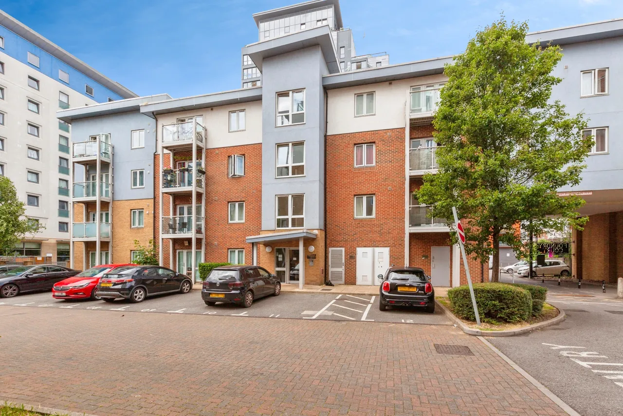 Mill Street, Slough, SL2, photo 17