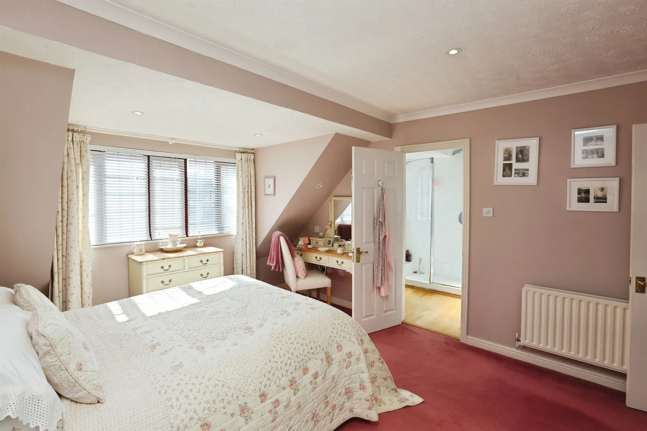 Brooklynn Close, Waltham Chase, SO32, photo 13