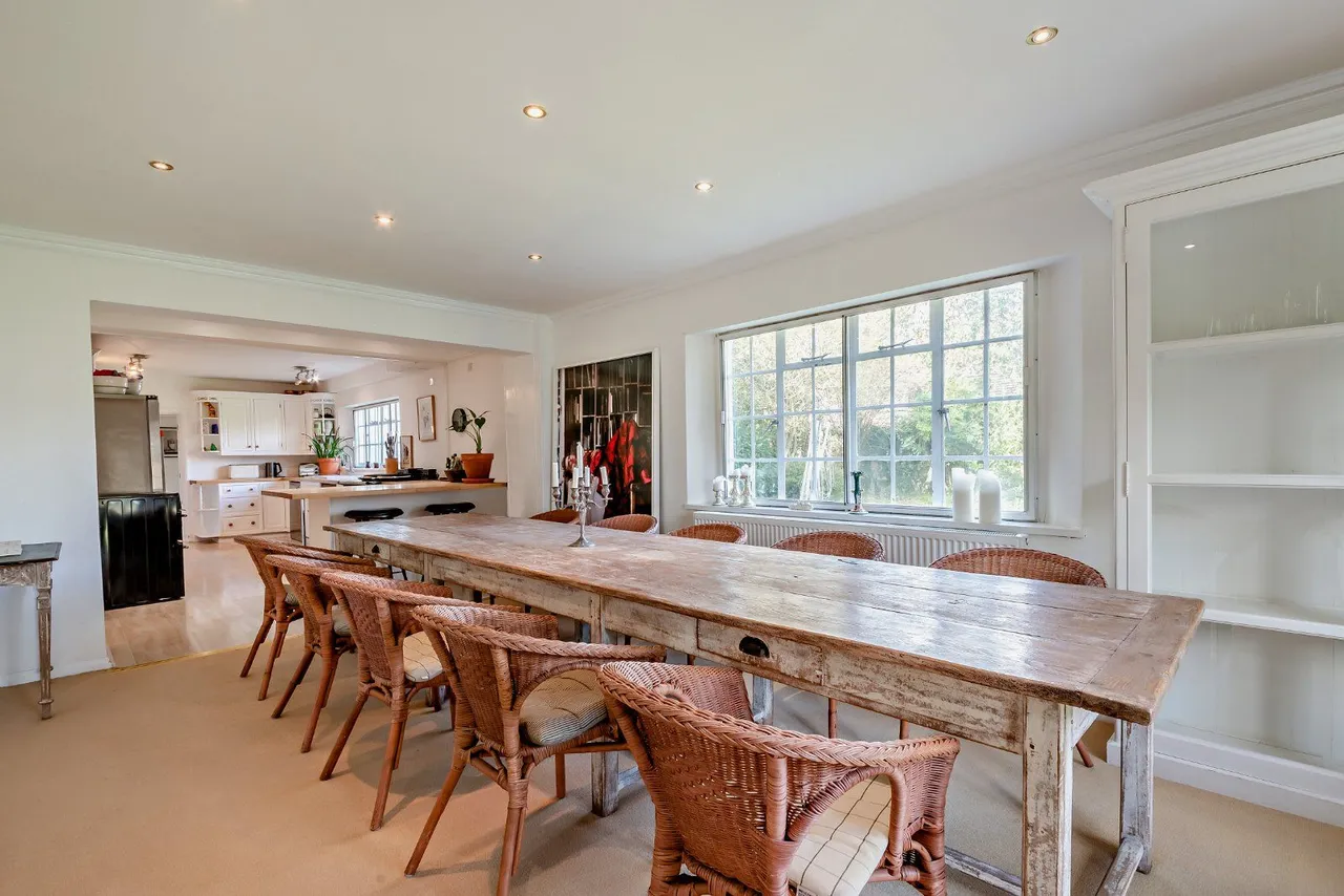 Folly Road, Lambourn, Hungerford, Berkshire, RG17 8QE, photo 3
