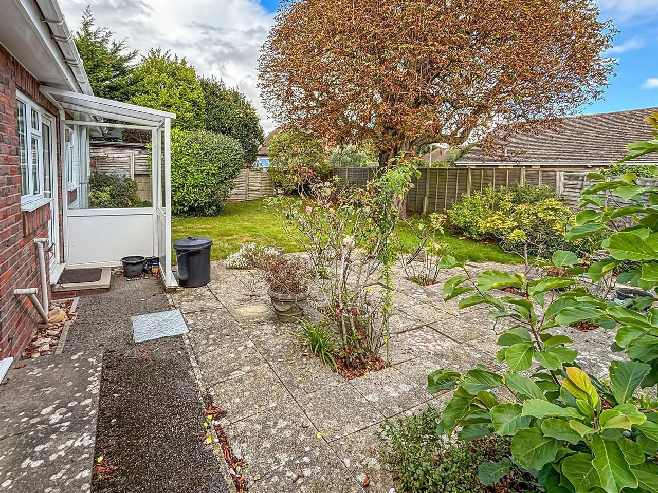 Walnut Avenue, Rustington, photo 14