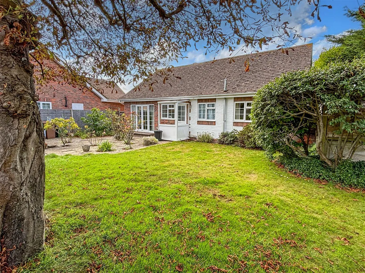 Walnut Avenue, Rustington, photo 16