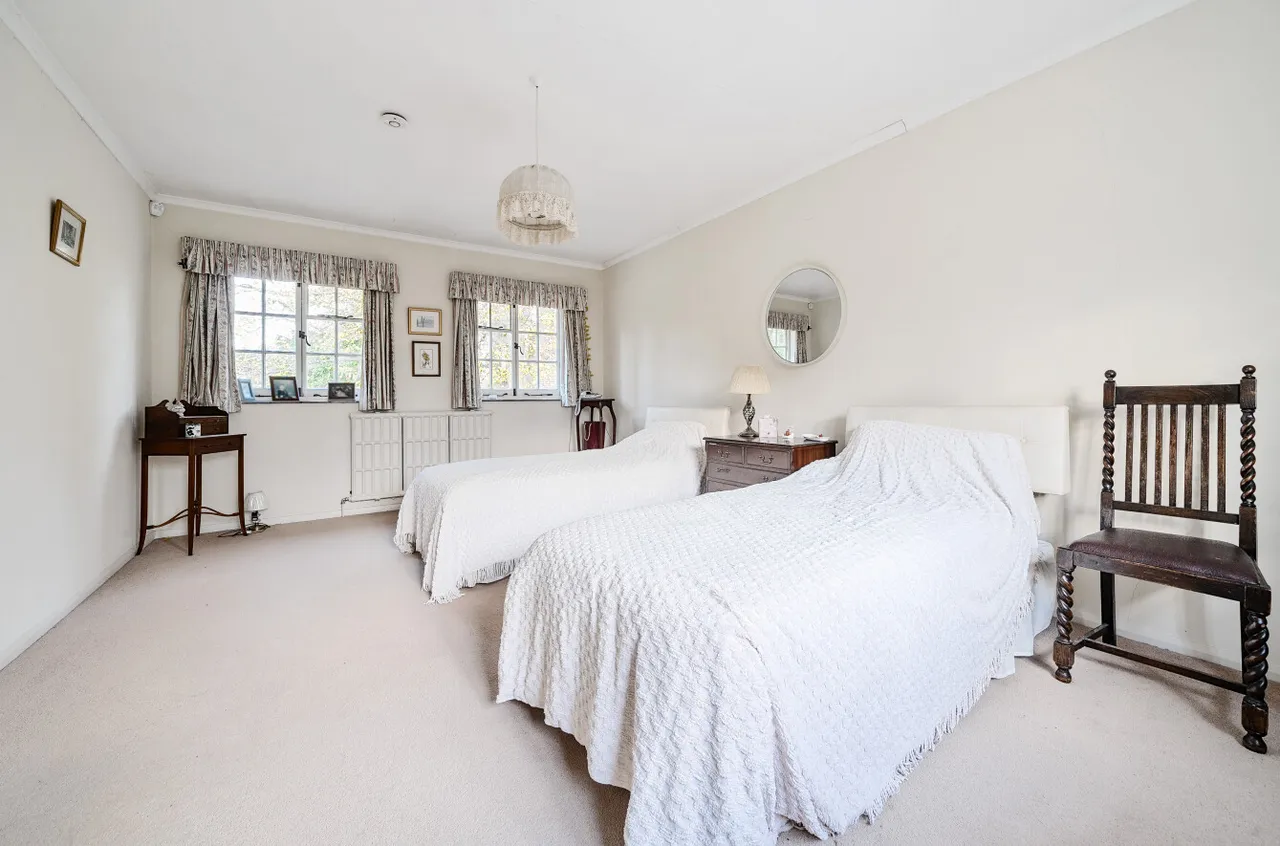 Lime Avenue, Camberley, Surrey, GU15 2BH, photo 7