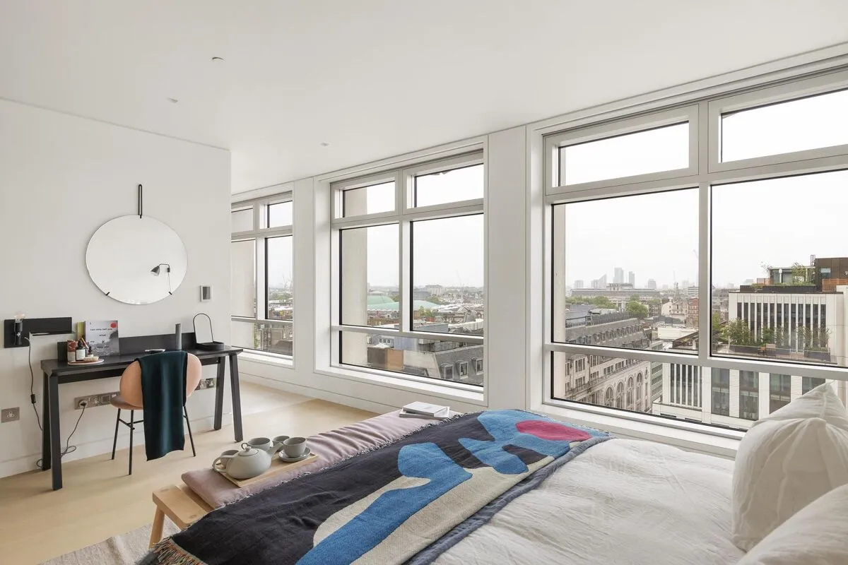 New Oxford Street, London, WC1A, photo 11