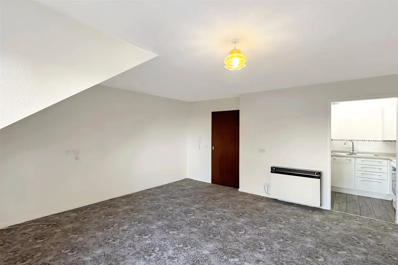 Priory Gardens, Wellington, TA21, photo 9