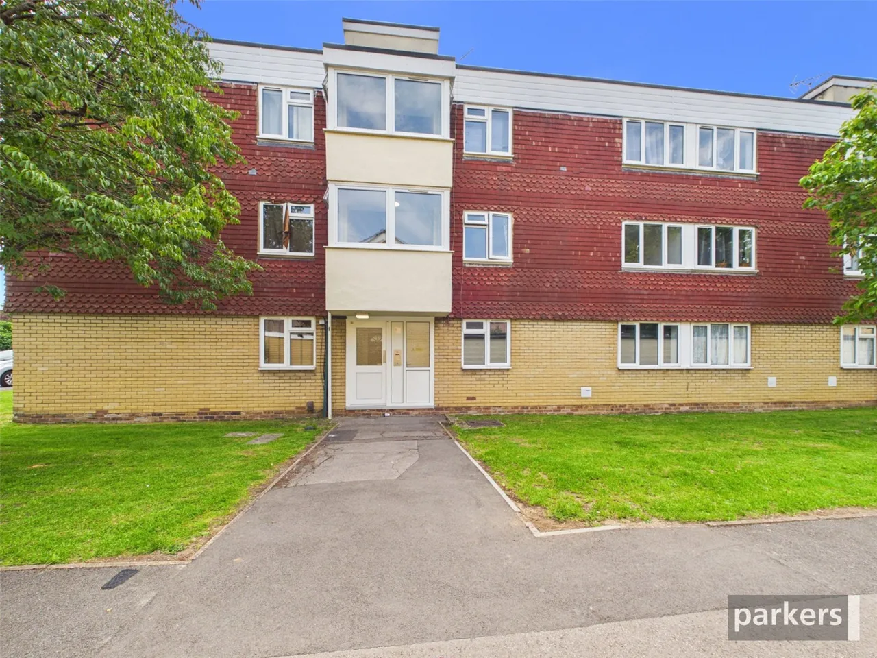 2 bed flat for sale, Langdale Gardens, Earley, RG6