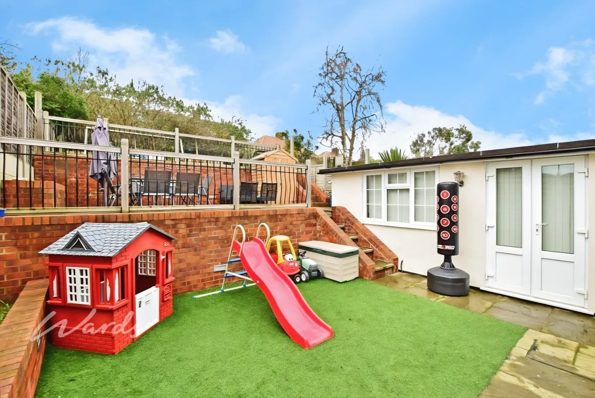 Valley Drive, Gravesend, DA12, photo 9