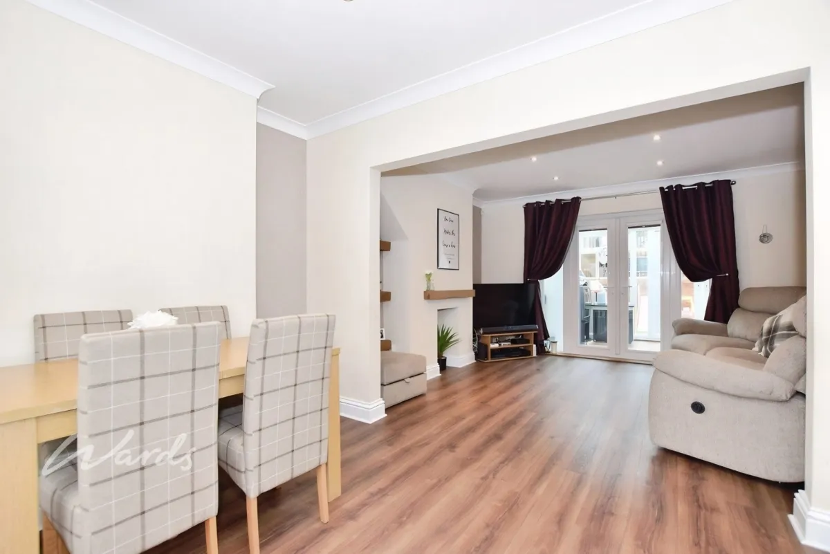Valley Drive, Gravesend, DA12, photo 2