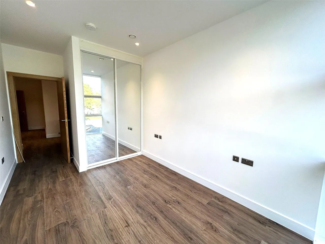 Waterfront, Fleet, Hampshire, GU51 3UP, photo 8