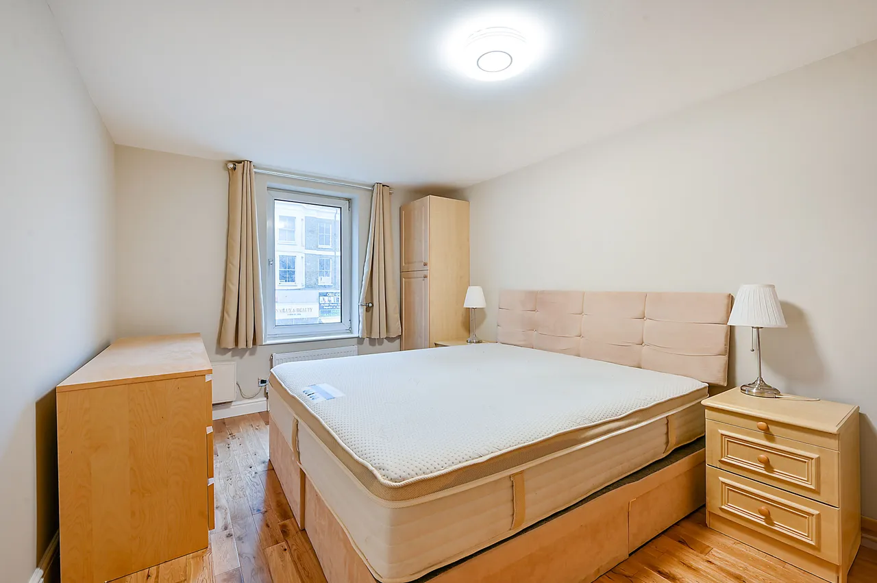 7 Chatsworth Lodge, Bourne Place, London, photo 3